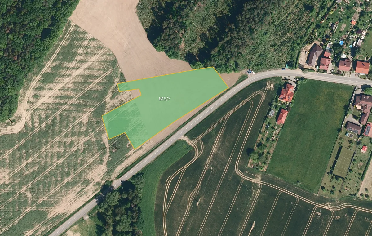 Prodej pole 7738 m²